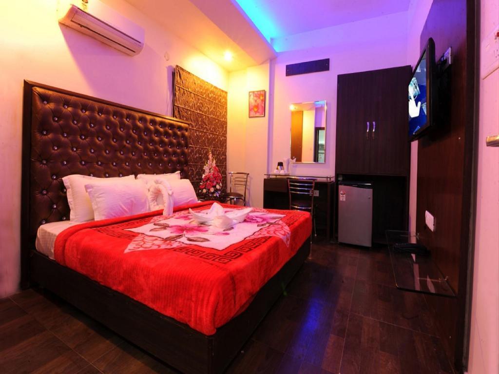 Hotel Pearl Inn & Suites Amritsar Eksteriør billede